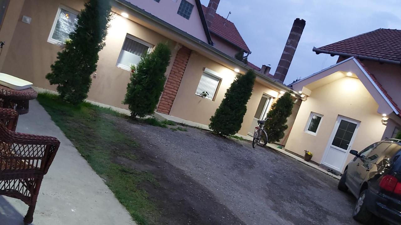 Rooms Stefan Subotica Buitenkant foto
