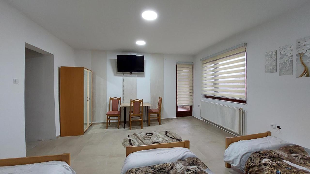 Rooms Stefan Subotica Buitenkant foto