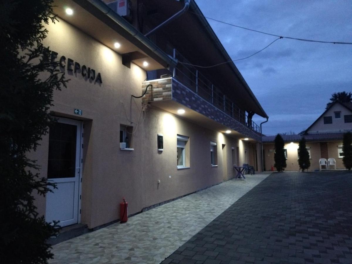 Rooms Stefan Subotica Buitenkant foto